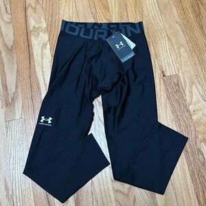 *NWT* Under Armour Boys Leggings - Size Youth Medium